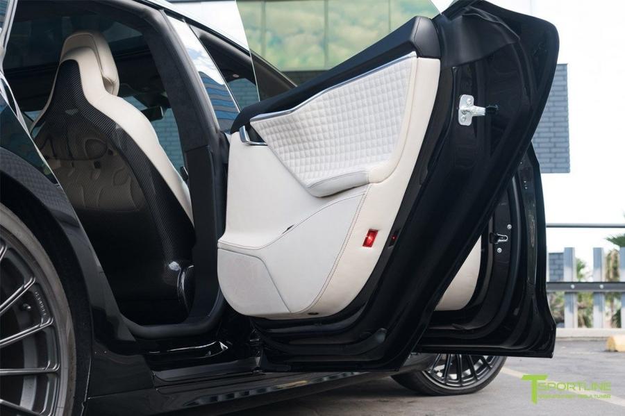 Детали интерьера Tesla Model S P100D by T Sportline 2017 года  (фото 43 из 45)